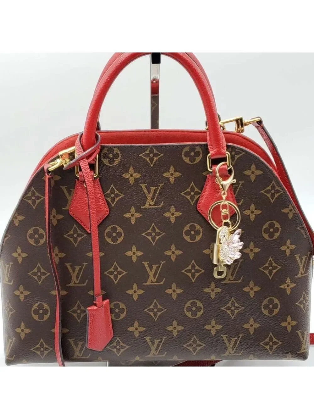 Louis Vuitton Gold Padlock 🔑 Authentic LV Unbranded Swan Keychain Bag Charm